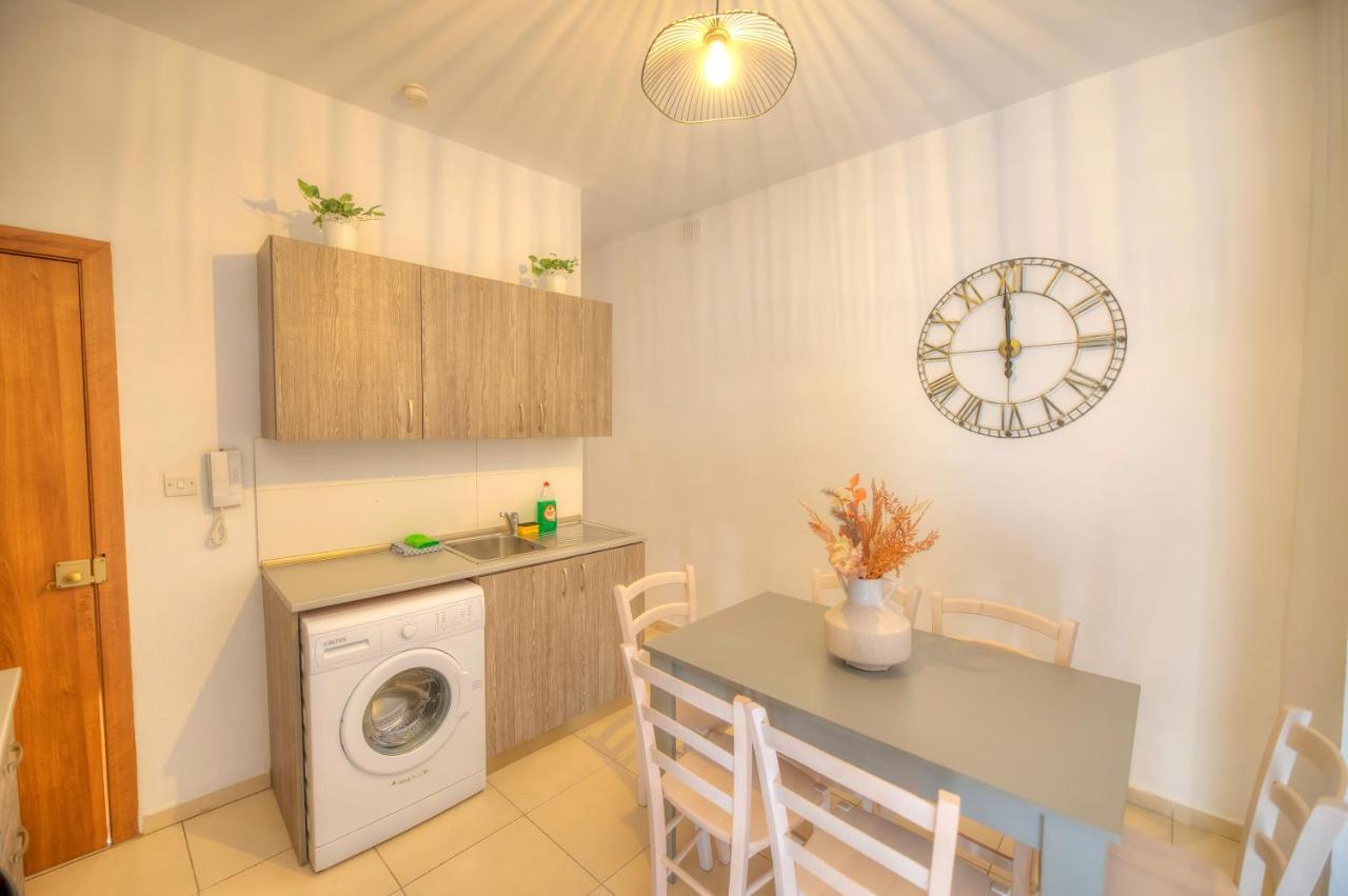 2Bedroom With Large Terrace In Paceville Jpor1-1 St. Julian's Exterior foto